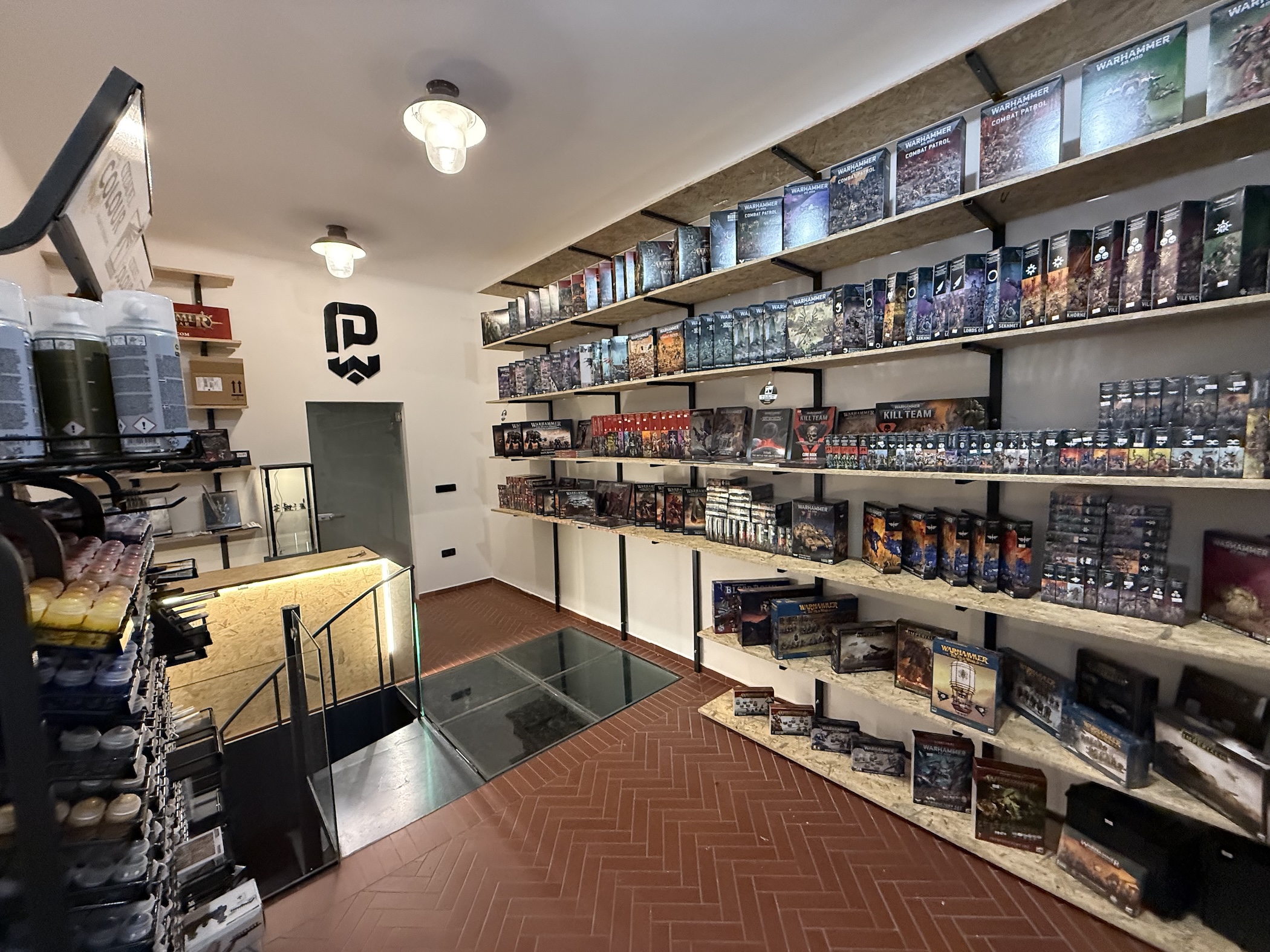 Interiér prodejny PlasticWargaming